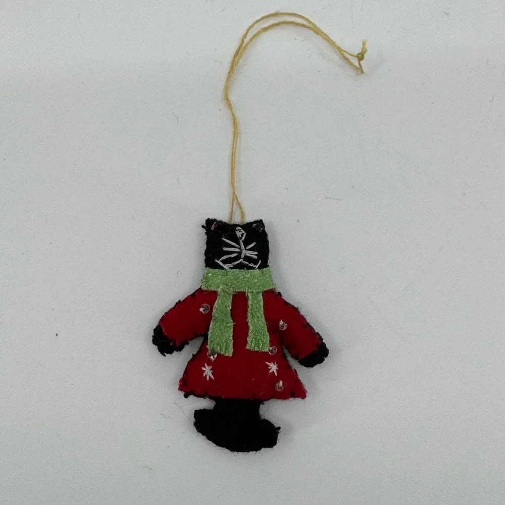 Vtg Felt Black Cat Christmas Ornament Folk Art Handcrafted Sequin Holiday Decor